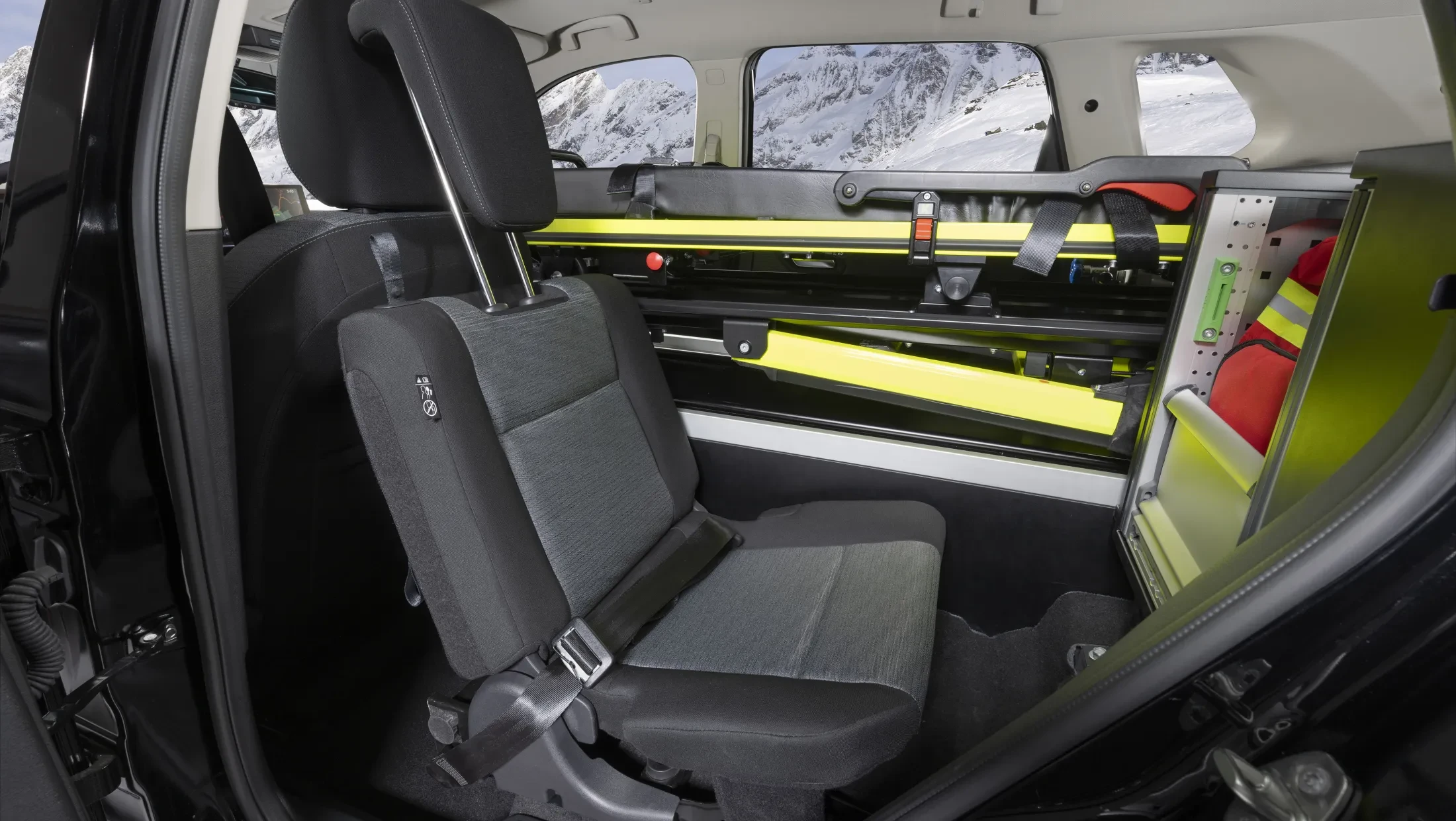 Nissan X-Trail Mountain Rescue: de kracht van e-4ORCE in de sneeuw