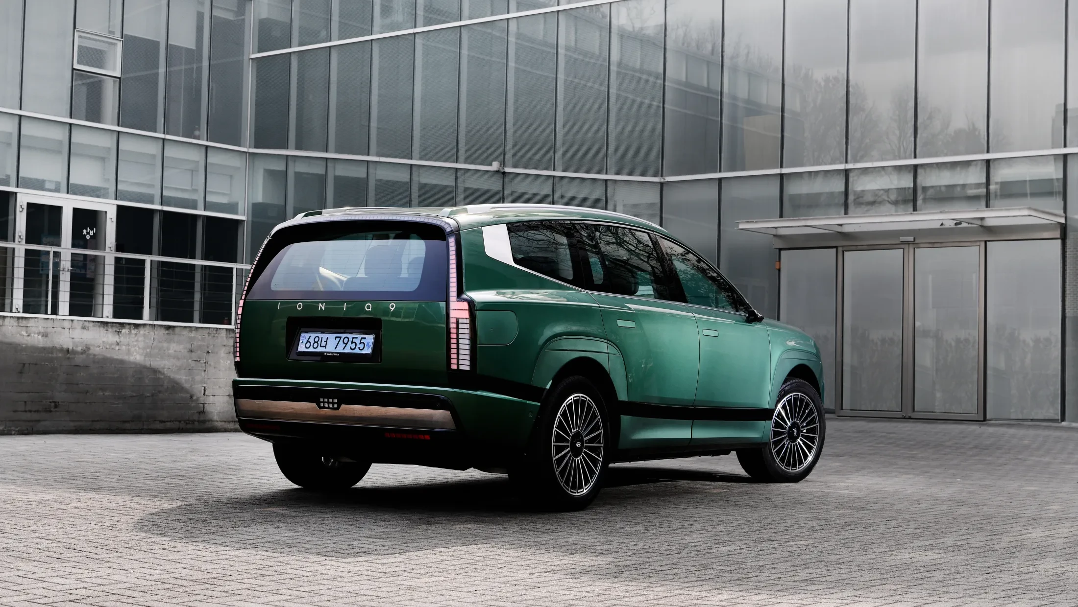 IONIQ 9 achterzijde